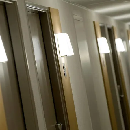 Centre La Joliette 3*